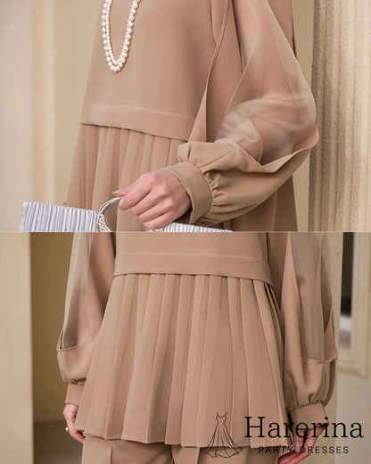 シアースリーブトップス×パンツセットのプリーツデザイン
